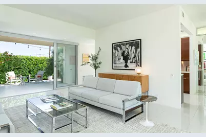 318 Desert Lakes Drive, Palm Springs, CA 92264 - Photo 9