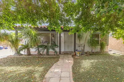52426 Avenida Mendoza, La Quinta, CA 92253 - Photo 3