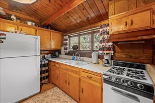 332 Cedar Ln, Sugarloaf, CA 92386 - Photo 11