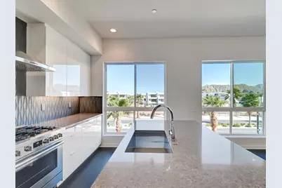 764 Obsidian Loop E, Palm Springs, CA 92264 - Photo 27