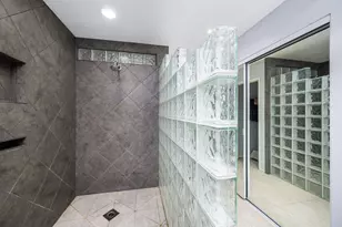 117 Avellino Cir, Palm Desert, CA 92211 - Photo 29