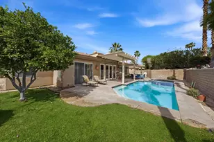 133 Vista Royale, Palm Desert, CA 92260 - Photo 5