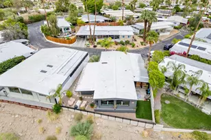 44 Country Club Dr, Palm Desert, CA 92260 - Photo 33