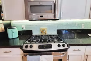 27205 Hombria Dr, Cathedral City, CA 92234 - Photo 15