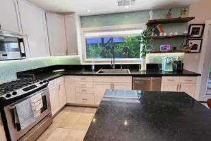 27205 Hombria Dr, Cathedral City, CA 92234 - Photo 17