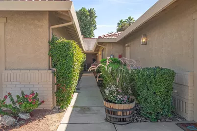 40 Camino Arroyo Place, Palm Desert, CA 92260 - Photo 25