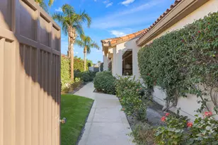 422 Desert Holly Dr, Palm Desert, CA 92211 - Photo 7