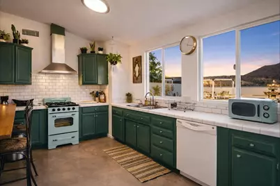 58810 Barron Drive, Yucca Valley, CA 92284 - Photo 9