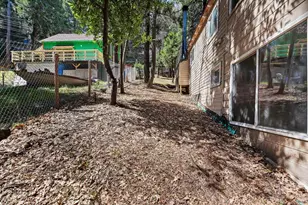 26752 CA-189, Twin Peaks, CA 92391 - Photo 43