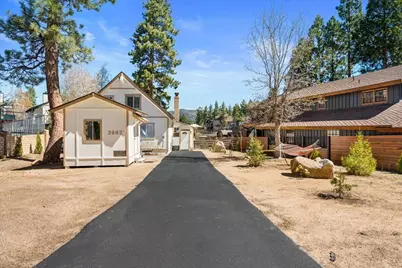 39820 Lakeview Drive, Big Bear Lake, CA 92315 - Photo 3