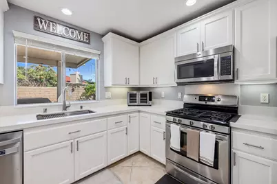 27250 Nortada Drive, Cathedral City, CA 92234 - Photo 19