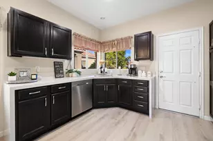 78651 Postbridge Cir, Palm Desert, CA 92211 - Photo 11