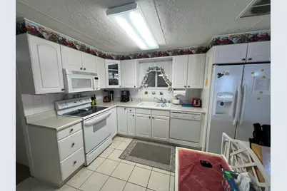 16821 Greenway Court, Desert Hot Springs, CA 92241 - Photo 13