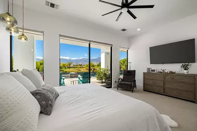 194 Loch Lomond Road, Rancho Mirage, CA 92270 - Photo 13