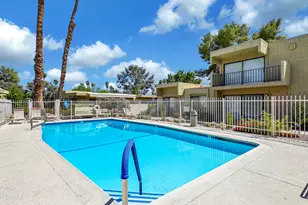 2417 Los Patos Dr, Palm Springs, CA 92264 - Photo 25