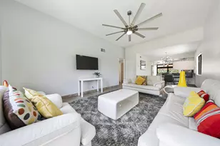 2417 Los Patos Dr, Palm Springs, CA 92264 - Photo 9