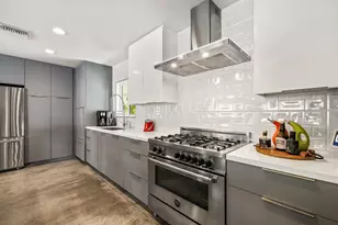 67830 Carroll Dr, Cathedral City, CA 92234 - Photo 3