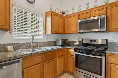 13702 Inaja Street, Desert Hot Springs, CA 92240 - Photo 9