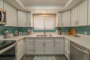 255 E Avenida Granada, Palm Springs, CA 92264 - Photo 9