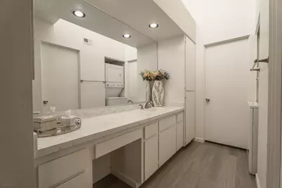 255 E Avenida Granada #322, Palm Springs, CA 92264 - Photo 17