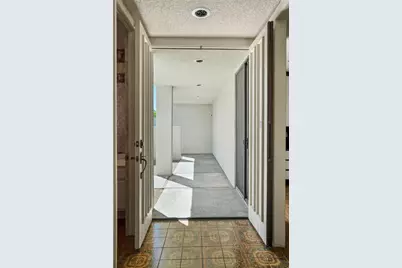 1450 Via Isla, Palm Springs, CA 92264 - Photo 11