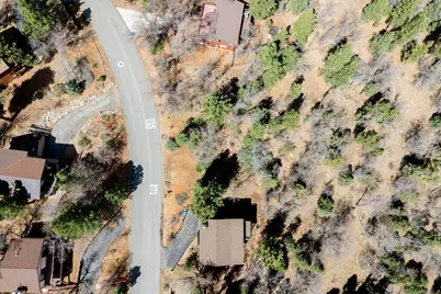 1530 Tuolumne Road, Big Bear Lake, CA 92314 - Photo 13