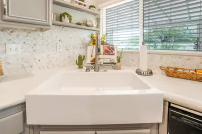 64279 Eagle Mountain Avenue, Desert Hot Springs, CA 92240 - Photo 9