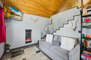 306 Victoria Ln, Sugarloaf, CA 92386 - Photo 11