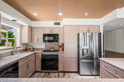 38651 Nyasa Drive, Palm Desert, CA 92211 - Photo 13