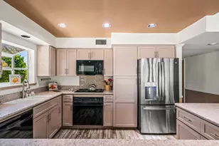 38651 Nyasa Dr, Palm Desert, CA 92211 - Photo 13