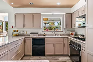 38651 Nyasa Dr, Palm Desert, CA 92211 - Photo 13
