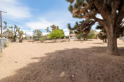 56616 Mountain View Trail, Yucca Valley, CA 92284 - Photo 31