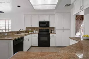 8582 Frontera Ave, Yucca Valley, CA 92284 - Photo 13