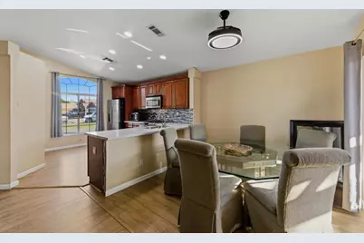 81220 Iris Court, Indio, CA 92201 - Photo 9