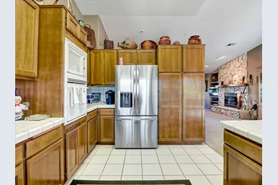 9840 Warwick Drive, Desert Hot Springs, CA 92240 - Photo 13