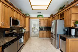 370 Links Dr, Palm Desert, CA 92211 - Photo 17