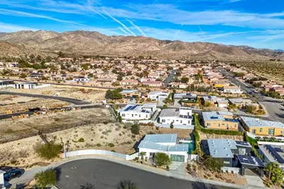 13910 Valley View Court, Desert Hot Springs, CA 92240 - Photo 41