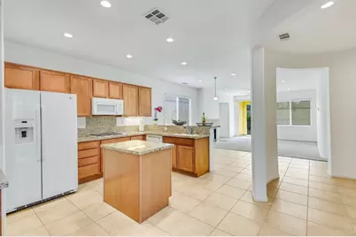 82207 Burton Avenue, Indio, CA 92201 - Photo 11