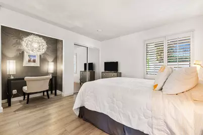 1385 E Via Escuela, Palm Springs, CA 92262 - Photo 33