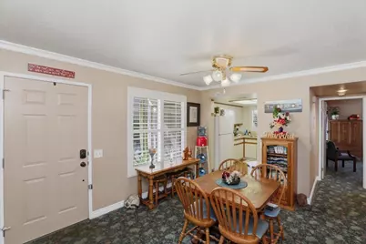 2001 E Camino Parocela #J71, Palm Springs, CA 92264 - Photo 3