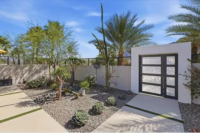 54905 Avenida Obregon, La Quinta, CA 92253 - Photo 11