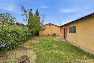 1079 Magnolia Avenue W, San Bernardino, CA 92411 - Photo 29