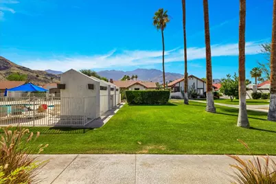 2389 E Miramonte Circle #B, Palm Springs, CA 92264 - Photo 3