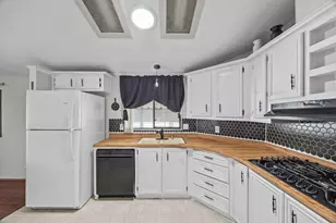 9161 Santa Fe Ave E, Hesperia, CA 92345 - Photo 13