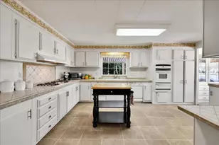73450 Country Club Dr, Palm Desert, CA 92260 - Photo 13