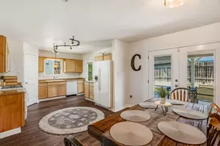 1035 W Hoffer St, Banning, CA 92220 - Photo 7