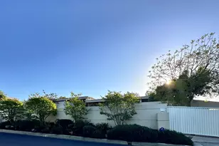1046 Somera Rd, Los Angeles, CA 90077 - Photo 1
