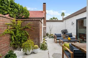2545 S Gene Autry Trail, Palm Springs, CA 92264 - Photo 27