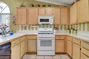 9527 Oakmount, Desert Hot Springs, CA 92240 - Photo 13