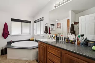 25001 Rim Rock Rd, Idyllwild, CA 92549 - Photo 31